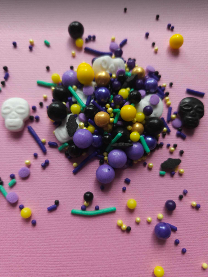 Halloween Skulls sprinkles